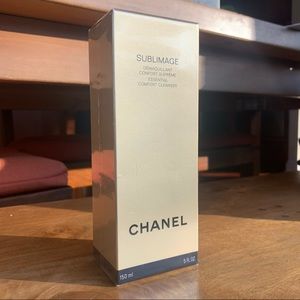 Chanel Sublimage Essential Comfort Cleanser